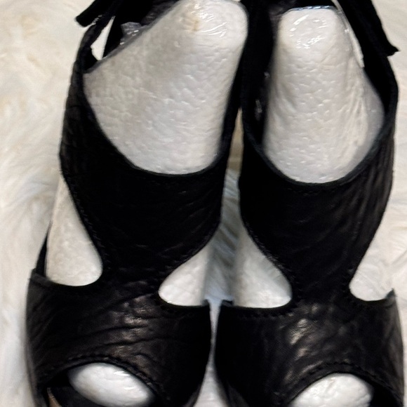Pedro Garcia Black and White Peep-Toe Heels - Picture 3 of 17